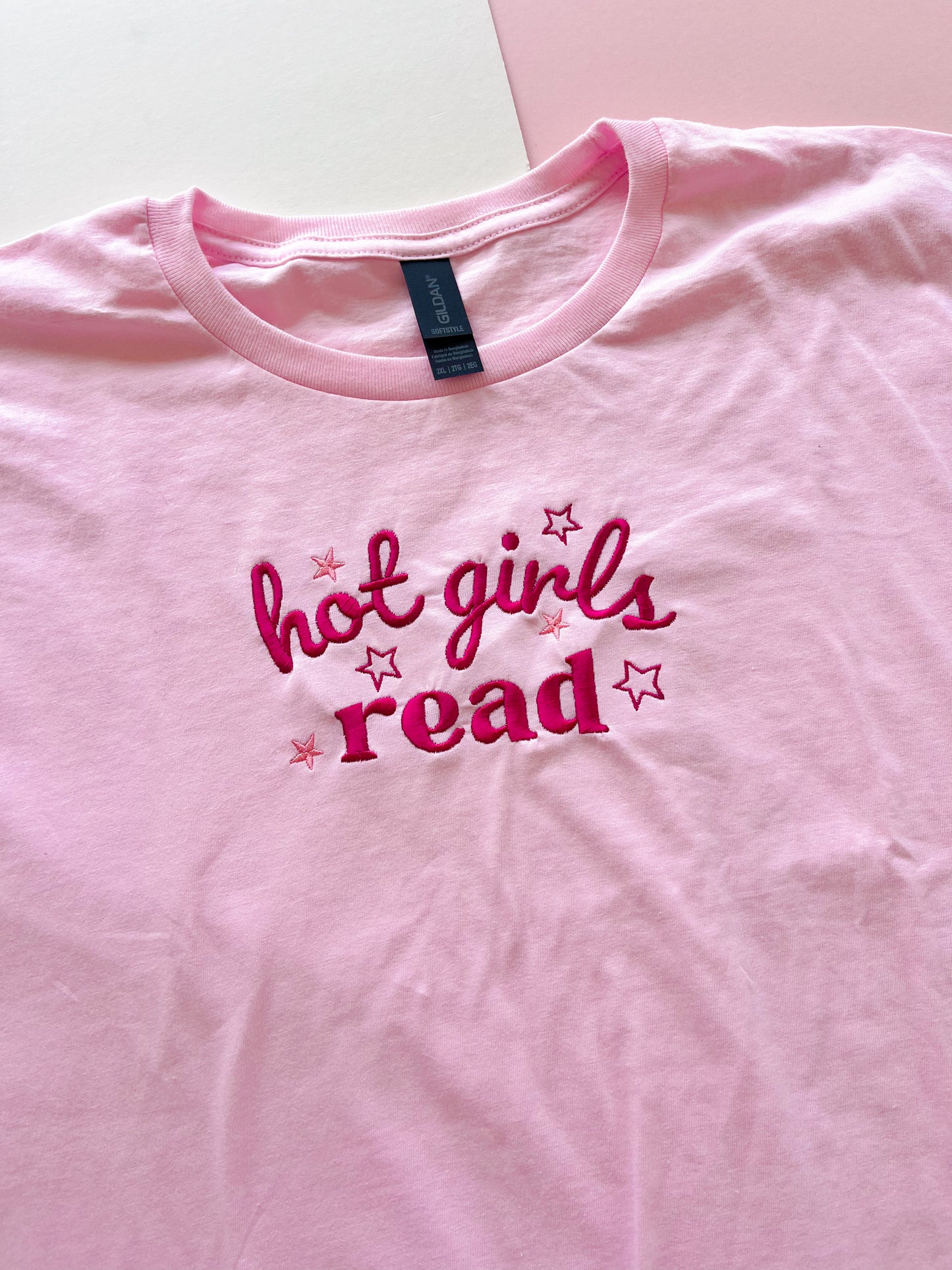 SECOND - 2XL embroidered hot girls read t-shirt