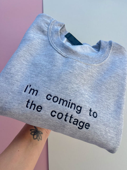 I’m coming to the cottage Embroidered Sweatshirt